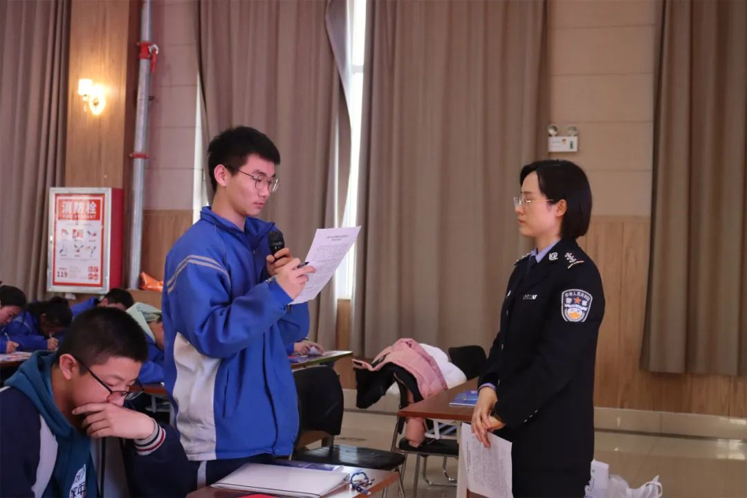反詐宣傳進校園 | 晉城鳳華學校安全第一課