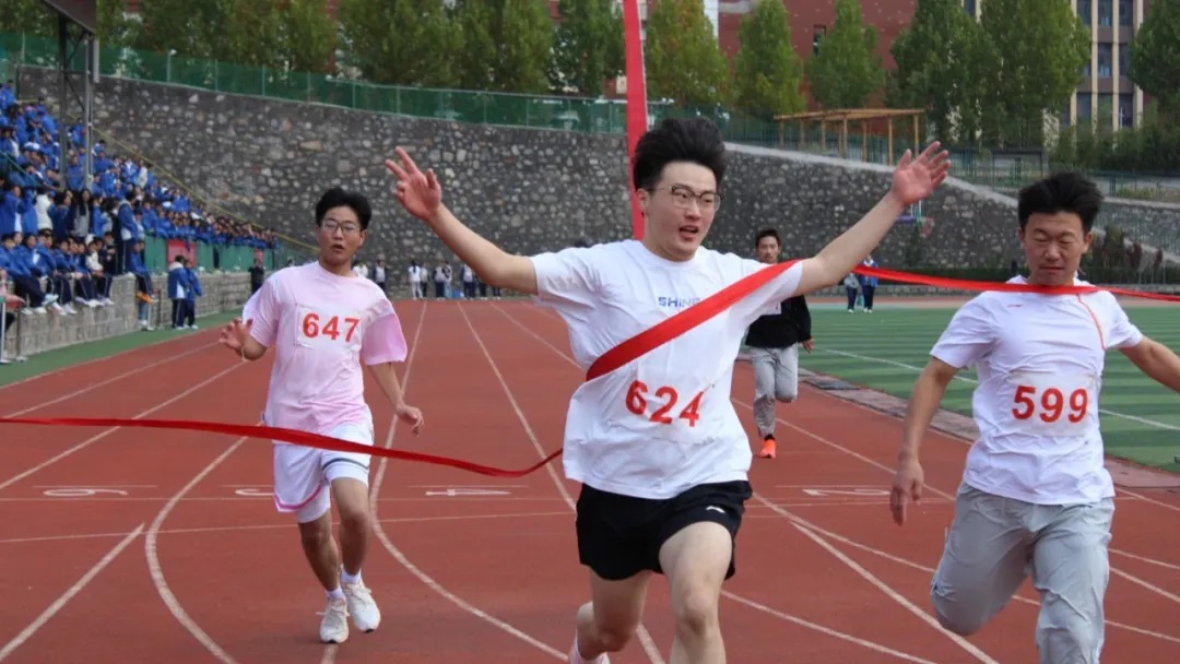 凜冬將至 熱血難涼 | 晉城鳳華學校第二十八屆秋季運動會燃動來襲