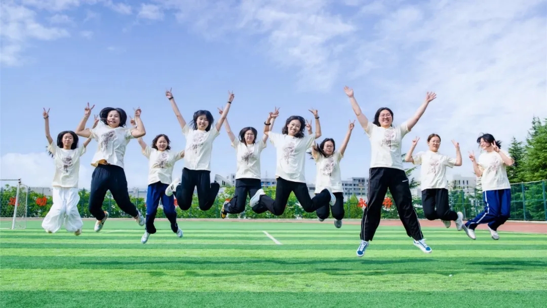 感恩相遇  追夢遠航 | 晉城鳳華學校2025屆高三畢業(yè)典禮